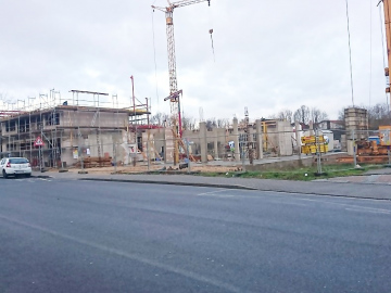 Bild 1: Die Baustelle am 14.12.2017, aufgenommen von der Straße „Im Gang“  (Blickrichtung: von Osten nach Nordwesten.)