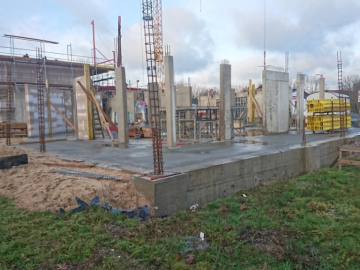 Bild 4: Die Baustelle am 14.12.2017 aufgenommen von der Straße „Im Gang“ (Blickrichtung: von Osten nach Nordwesten)