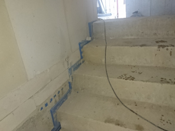 Bild 5: Schalltechnische Entkopplung eines innenliegenden Treppenhauses