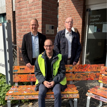 Einweihung neuer „Bänke gegen Ausgrenzung“ in Geilenkirchen